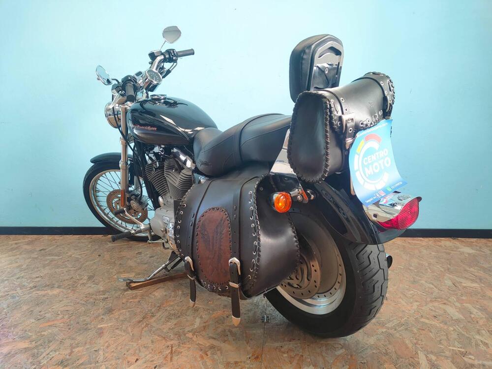Harley-Davidson 883 Custom (2006 - 07) - XL 883C (5)