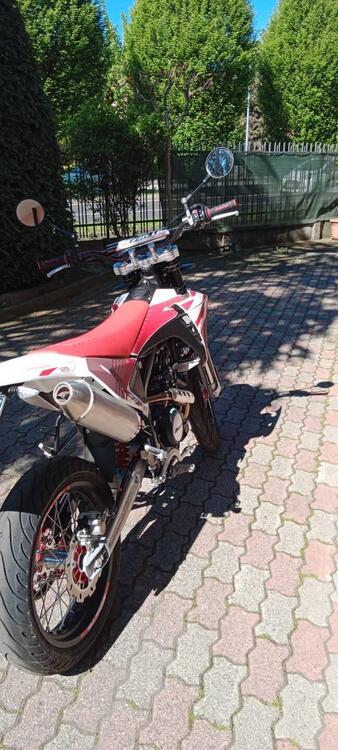 Fantic Motor XMF 125 Motard Performance 4T (2023 - 24) (5)