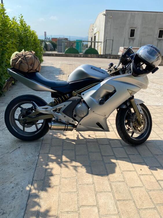 Kawasaki ER-6F (2006 - 08) (4)