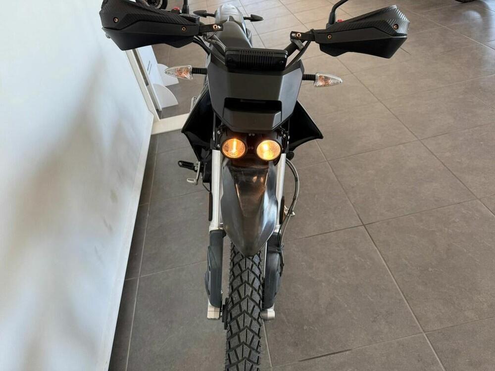 Zero FX (2015 - 25) (3)