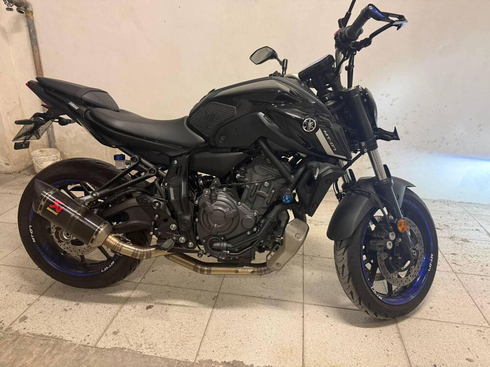 Yamaha MT-07 Pure (2023 - 25)