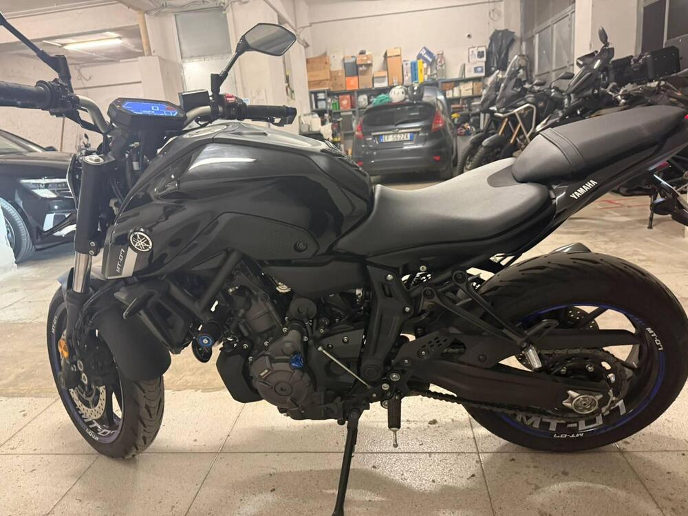 Yamaha MT-07 Pure (2023 - 25) (3)