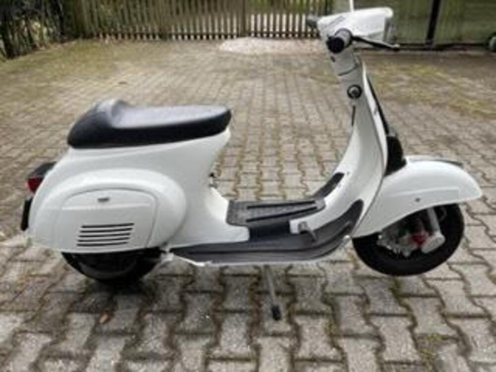 Piaggio Vespa 50 S (2)
