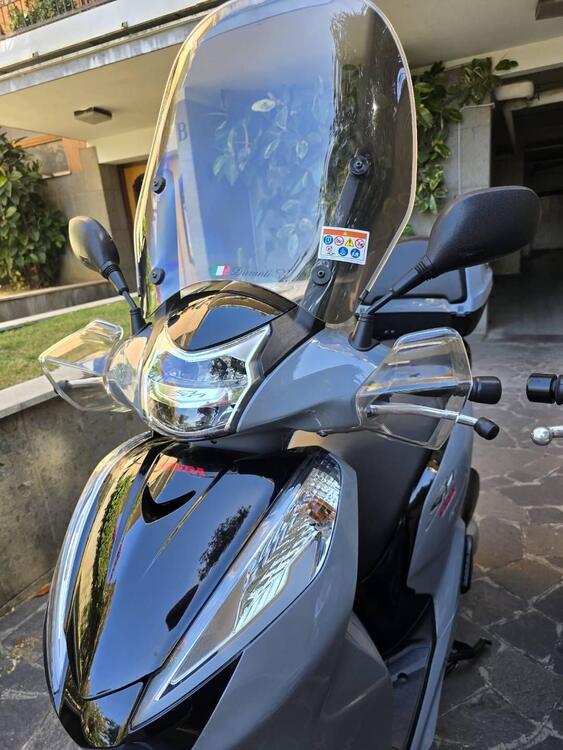 Honda SH 300 i ABS (2016 - 20) (4)
