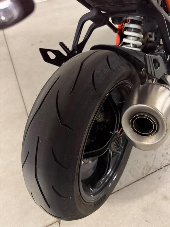 KTM 1290 Super Duke GT (2022 - 25) (3)