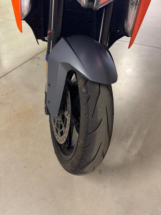 KTM 1290 Super Duke GT (2022 - 25) (4)