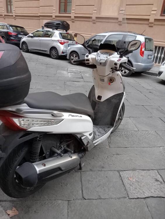 Kymco People 300i GT (2010 - 17) (2)