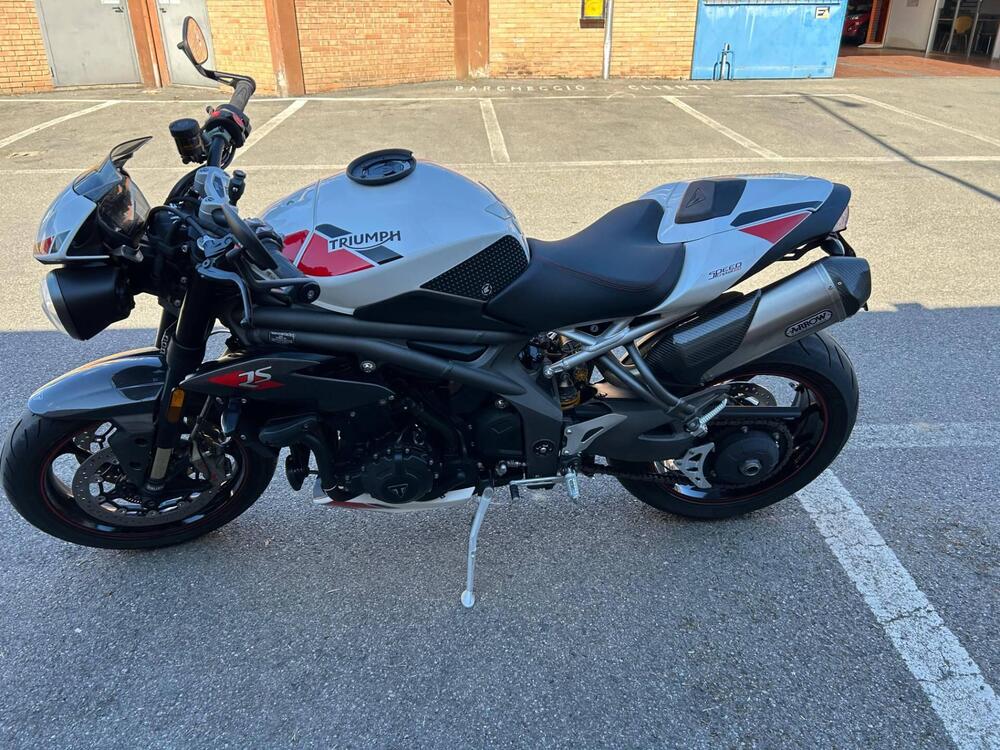 Triumph Speed Triple 1050 RS (2018 - 20) (5)