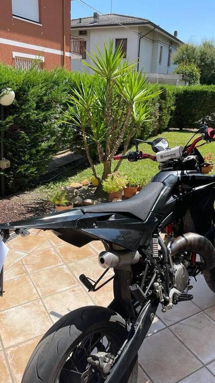 Husqvarna SM 125 (2009) (2)