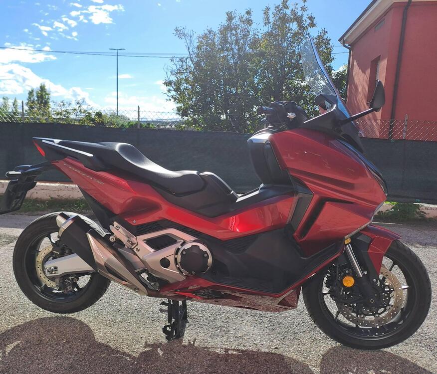 Honda Forza 750 DCT (2021 - 24) (3)