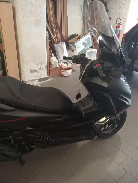 Honda Forza 350 Deluxe (2025) (3)