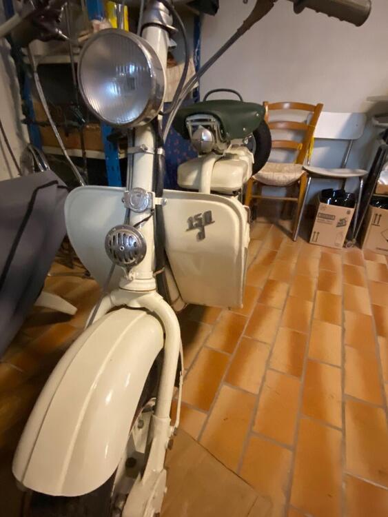 Lambretta 150d (2)