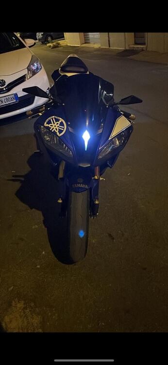 Yamaha YZF R6 (2008 - 09) (2)