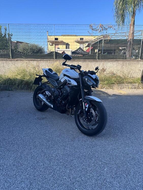 Triumph Street Triple 765 R (2023 - 25)