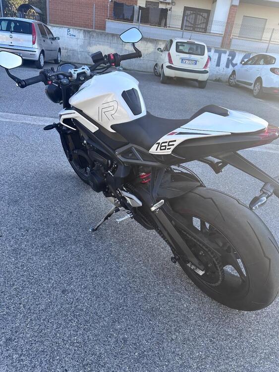 Triumph Street Triple 765 R (2023 - 25) (3)