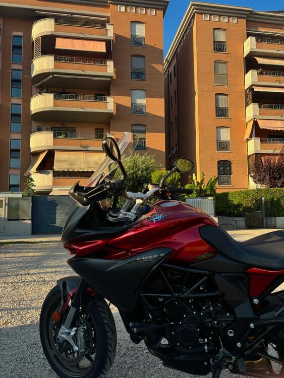 MV Agusta Turismo Veloce 800 Lusso SCS (2021 - 25) (5)