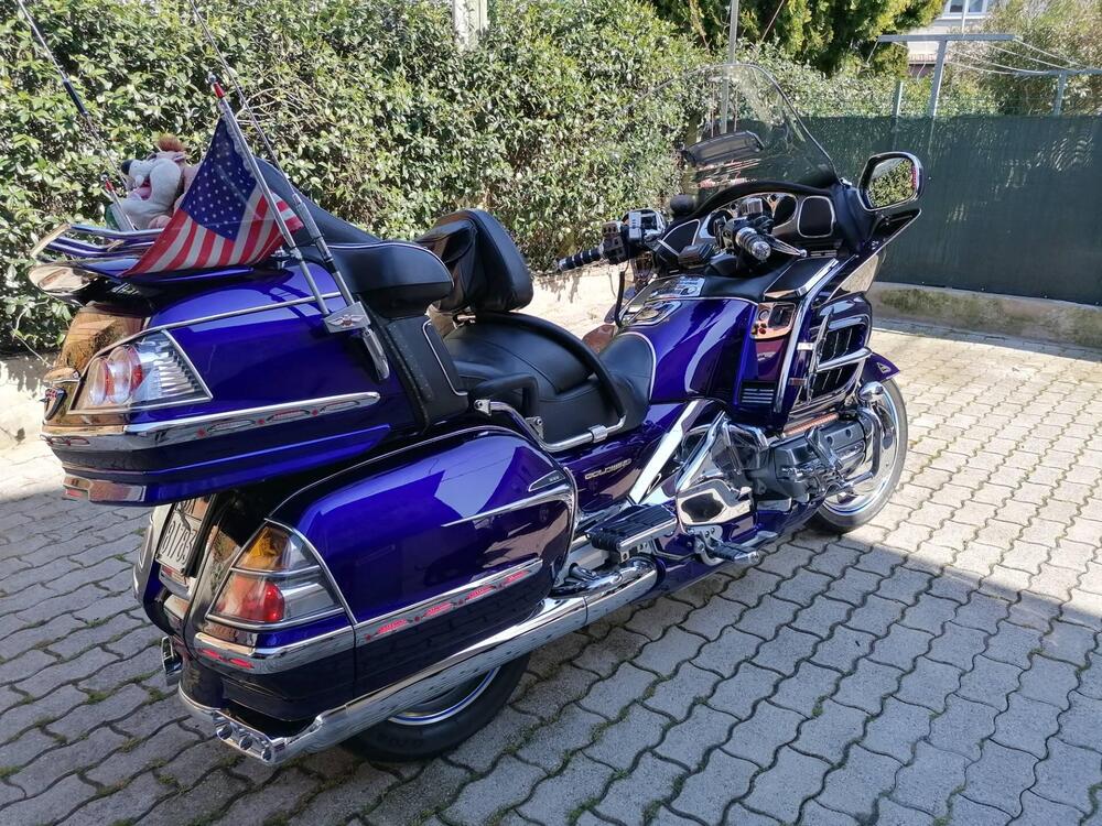 Honda GL 1800 Gold Wing (2000 - 05) (4)