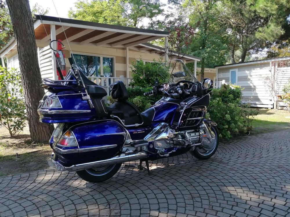 Honda GL 1800 Gold Wing (2000 - 05) (5)