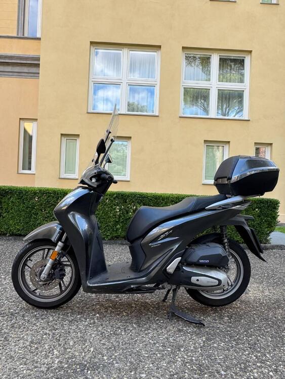 Honda SH 150i (2020 - 23) (3)