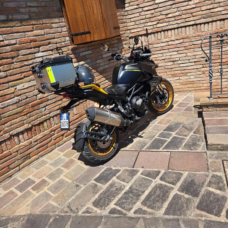 QJ Motor SRT 800 SX (2024 - 25)