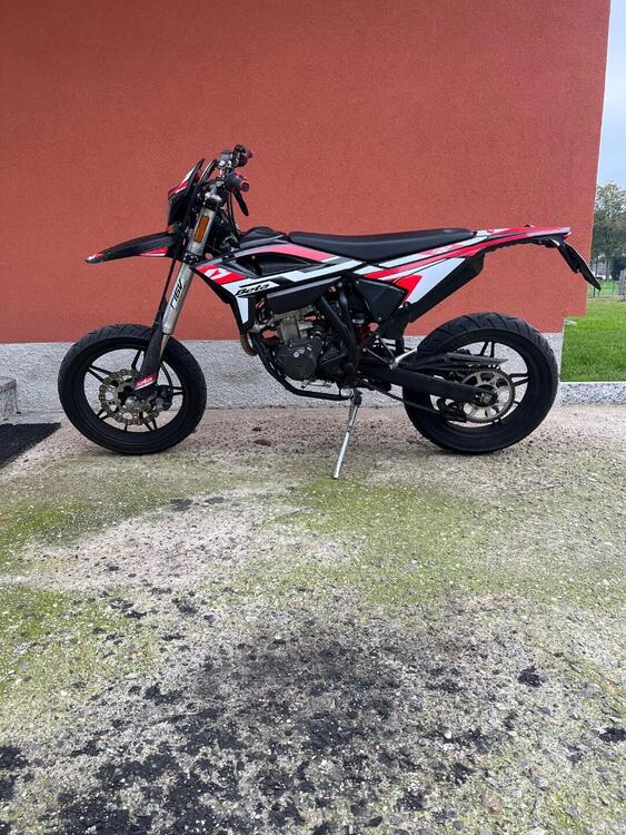 Betamotor RR 125 4T Motard T (2023 - 24) (2)
