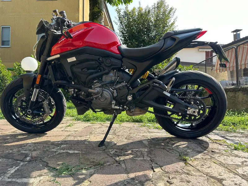 Ducati Monster 937 (2021 - 25) (2)