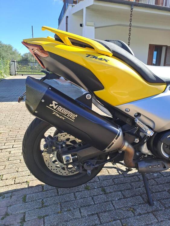 Yamaha T-Max 560 (2022 - 24) (2)
