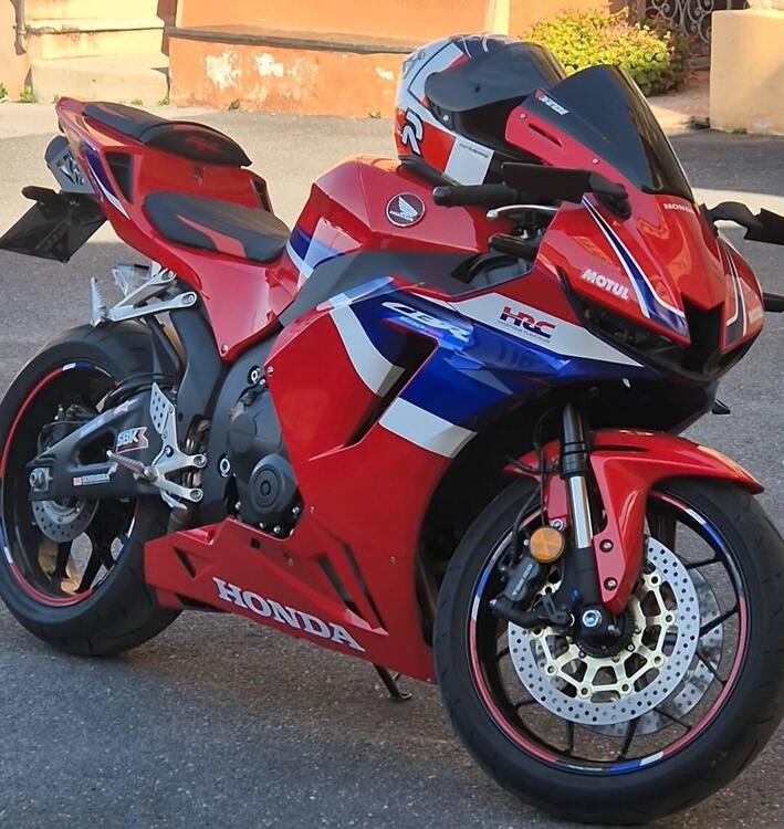 Honda CBR 600 RR (2024 - 25) (3)