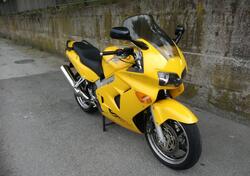 Honda VFR 800 (1998 - 01) usata