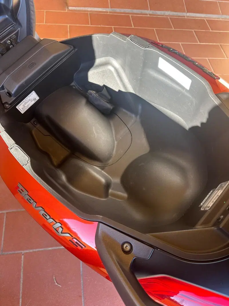 Piaggio Beverly 400 S ABS-ASR (2021 - 24) (11)
