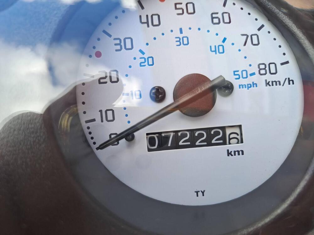 Piaggio Zip 50 4T (2021 - 25) (4)