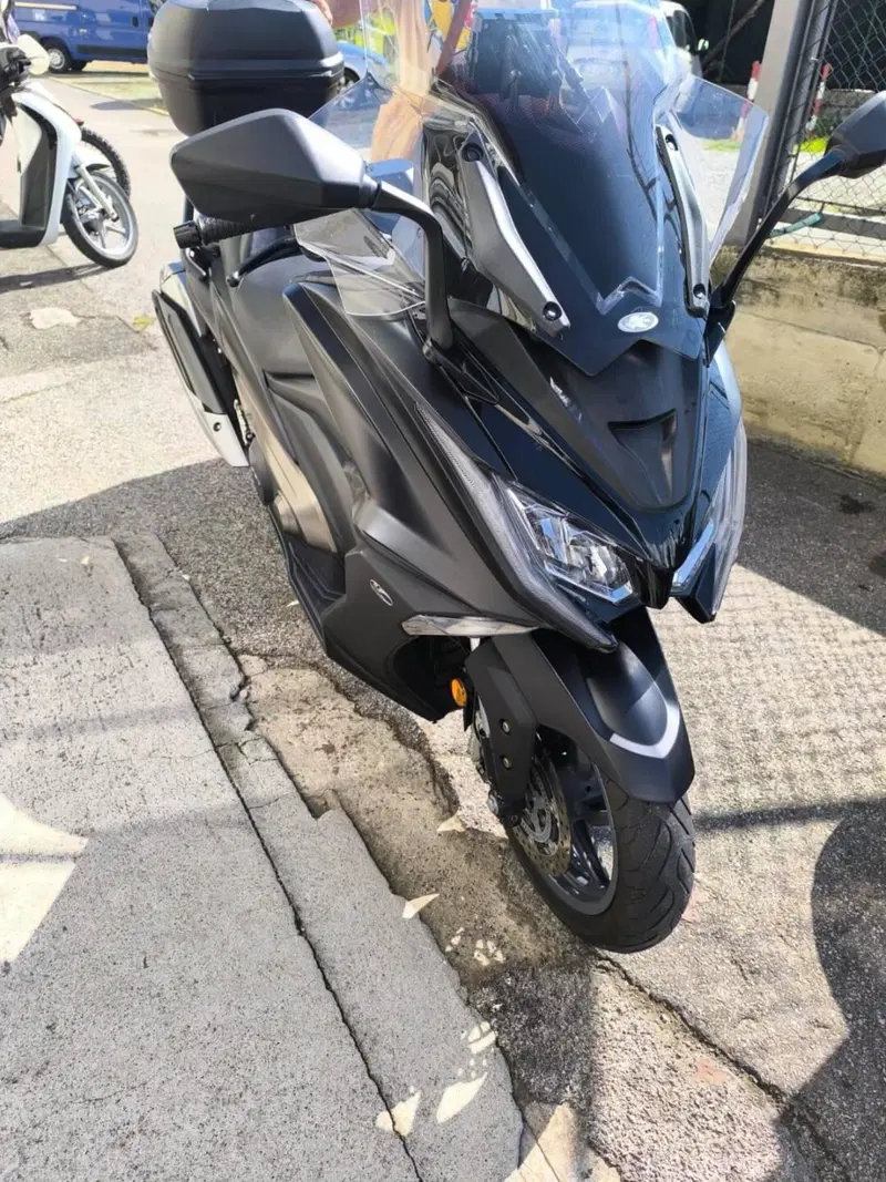 Kymco AK 550 ETS (2021 - 26) (5)