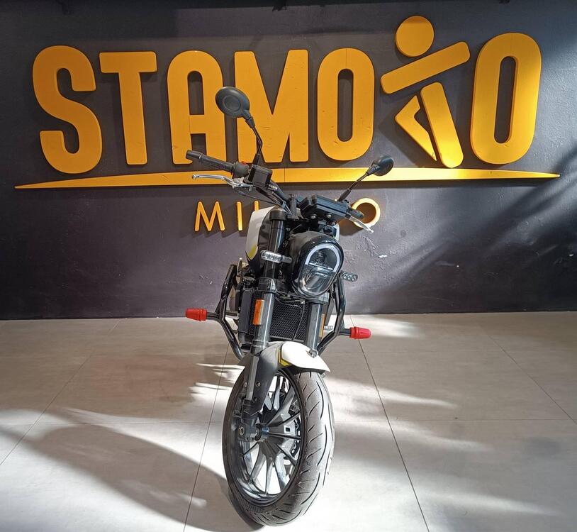 Benelli Leoncino 250 (2021 - 25) (4)