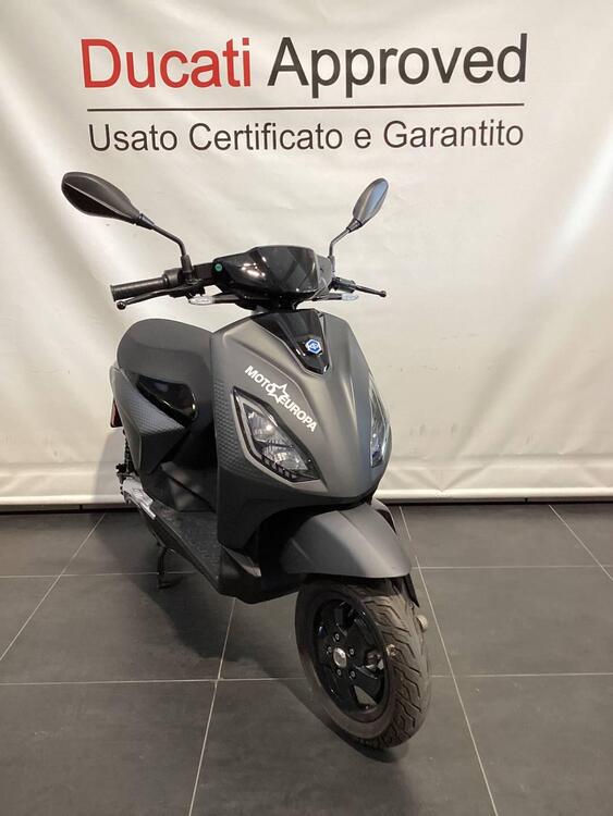 Piaggio 1 Active (2022 - 25) (2)