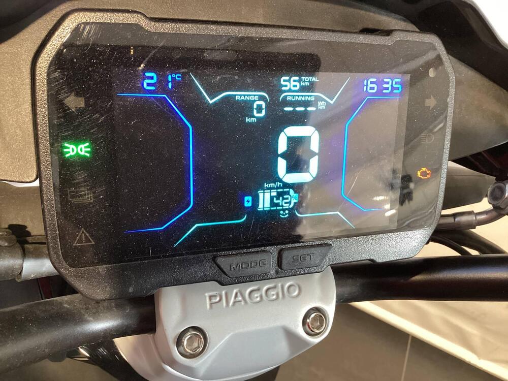 Piaggio 1 Active (2022 - 25) (5)