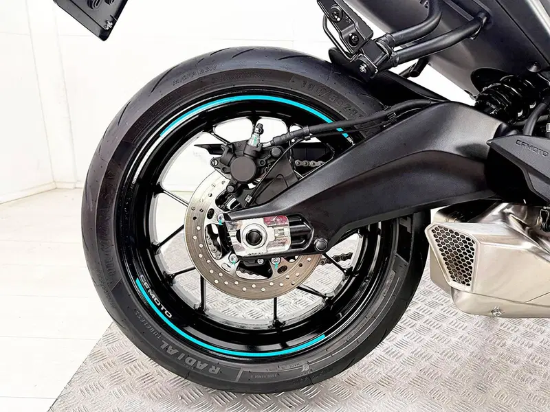 CFMOTO 675NK (2025 - 26) (6)