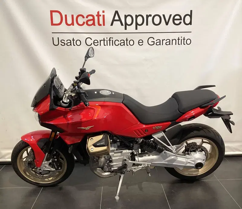 Moto Guzzi V100 Mandello (2022 - 24) (3)