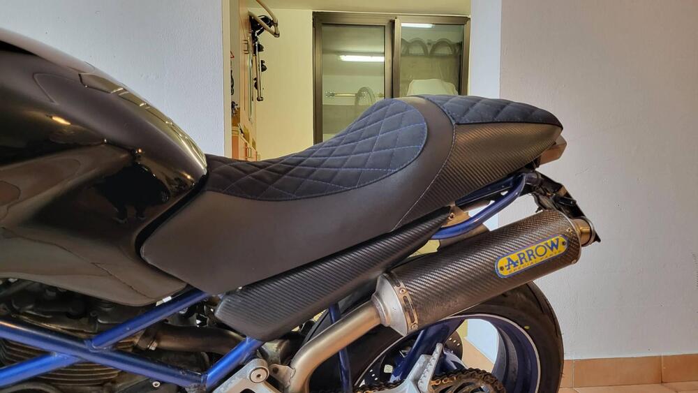 Ducati Monster 600 Dark (1998 - 01) (5)