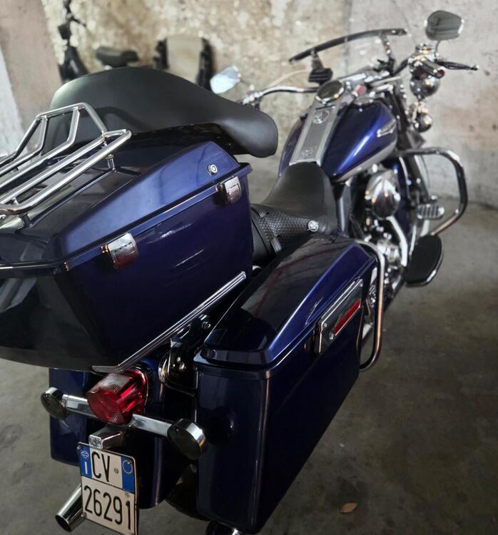 Harley-Davidson 1800 Road King (2007) - FLHRSE (2)
