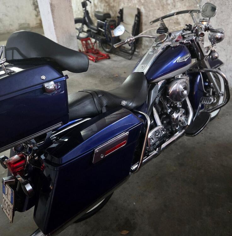 Harley-Davidson 1800 Road King (2007) - FLHRSE (5)