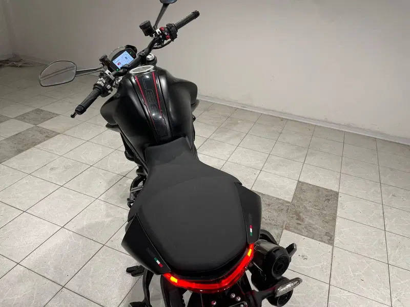 Ducati Monster 937 + (2021 - 25) (11)