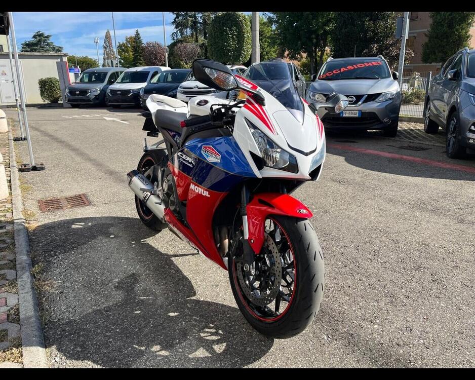 Honda CBR 1000 RR Fireblade (2012 - 16) (3)