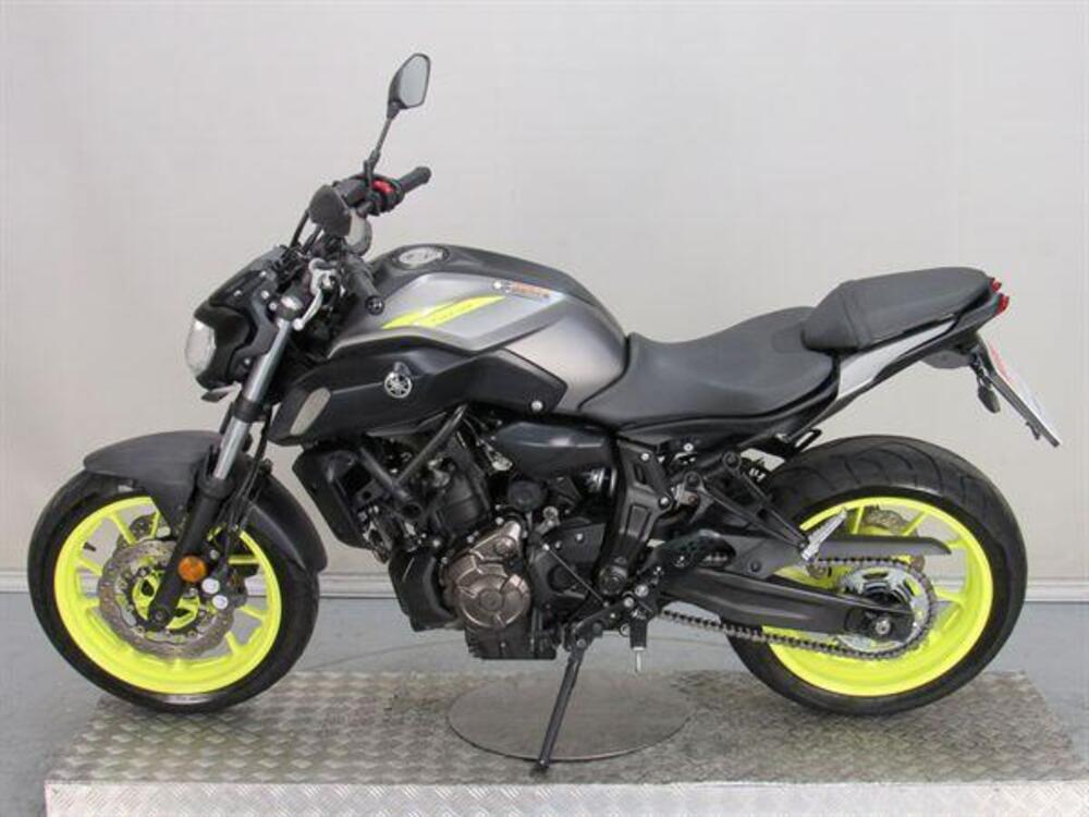 Yamaha MT-07 (2017 - 18) (4)