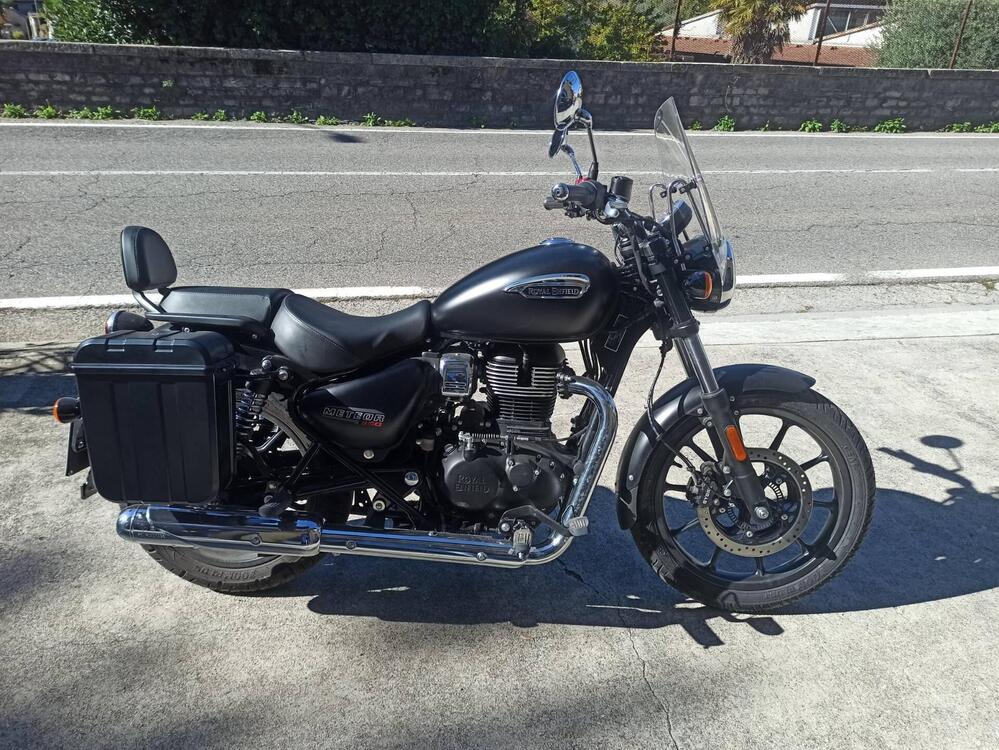 Royal Enfield Meteor 350 Stellar (2021 - 25)