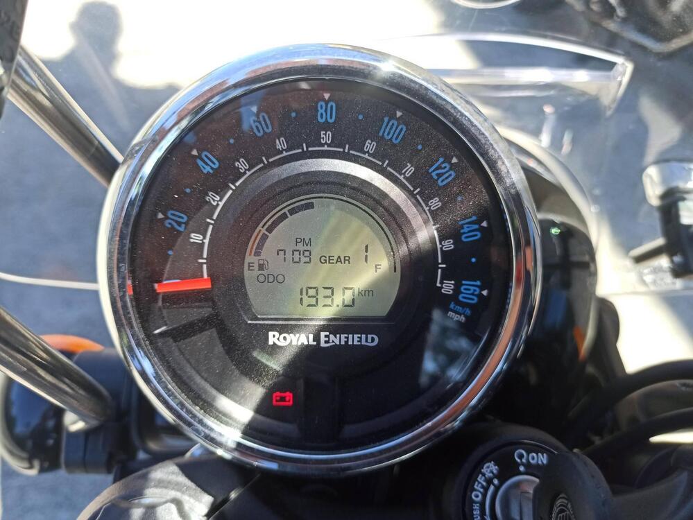 Royal Enfield Meteor 350 Stellar (2021 - 25) (5)