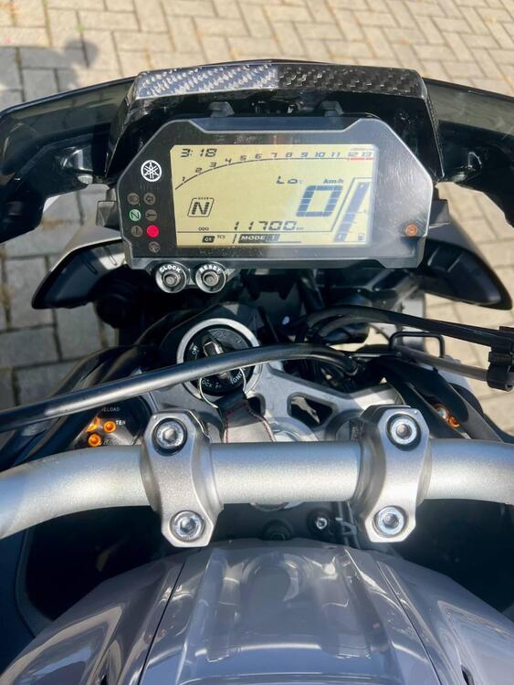 Yamaha MT-10 (2017 - 20) (3)