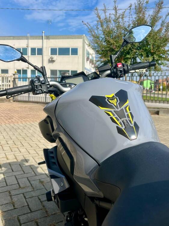 Yamaha MT-10 (2017 - 20) (4)