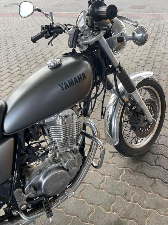 Yamaha SR 400 (2013 - 17)