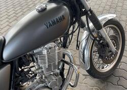 Yamaha SR 400 (2013 - 17) usata