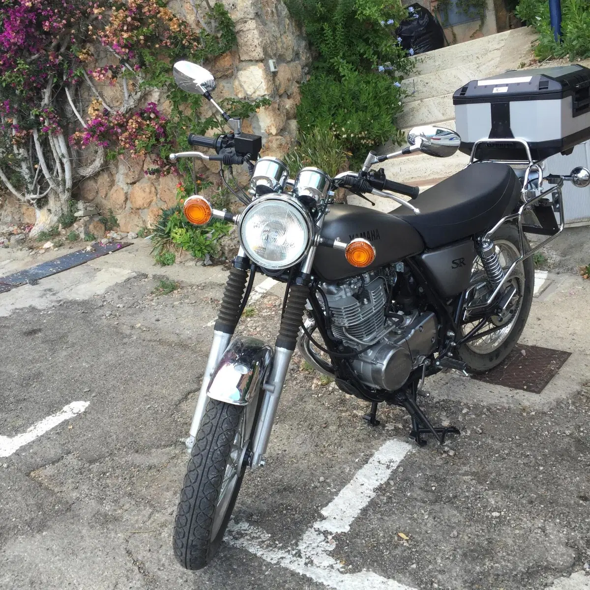Yamaha SR 400 (2013 - 17) (3)